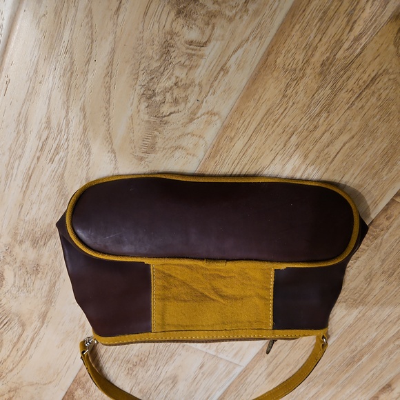 Purse - Picture 4 of 4